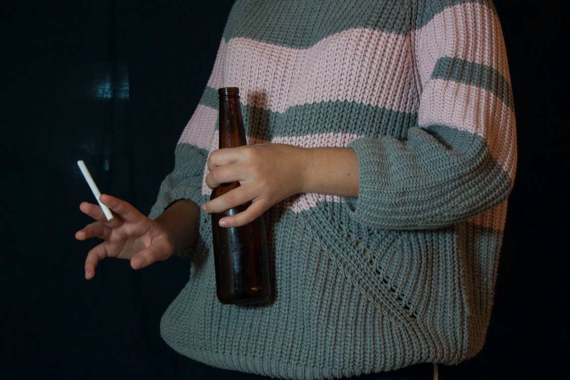 Biała gorączka (delirium tremens) Czym jest, jak się objawia i jak ją leczyć? PewnaTerapia.pl